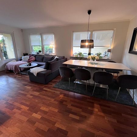 Havsnaera Nyrenoverat Centralt I Båstad Kültér fotó