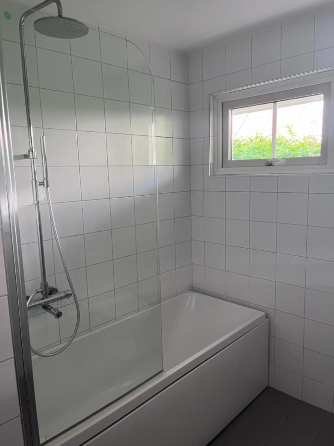 Havsnaera Nyrenoverat Centralt I Båstad Kültér fotó